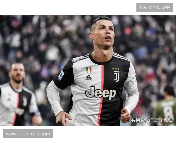 C罗身体管理秘诀分析:保持职业生涯巅峰状态的关键因素解析 C罗身体管理秘诀分析:保持职业生涯巅峰状态的关键因素解析