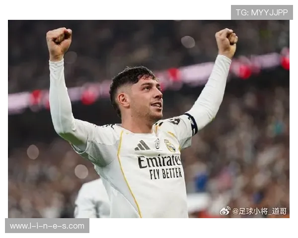 费德里科·巴尔韦德本赛季表现稳健,攻防两端持续提升 费德里科·巴尔韦德本赛季表现稳健,攻防两端持续提升