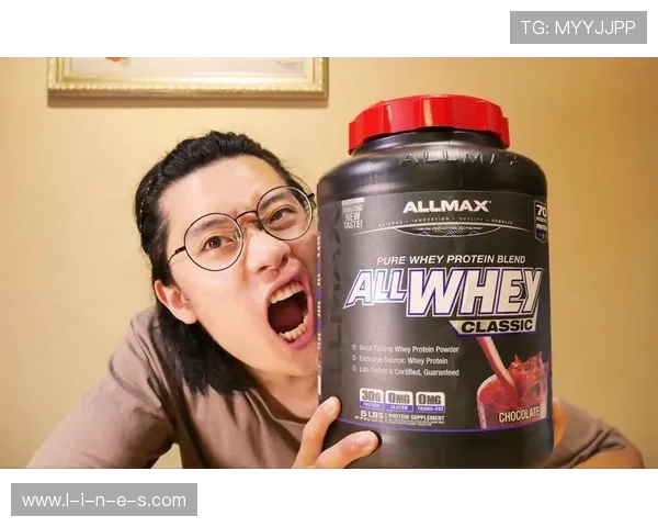 常园家的冰箱里塞满蛋白粉，连饮料都是按克称着喝的