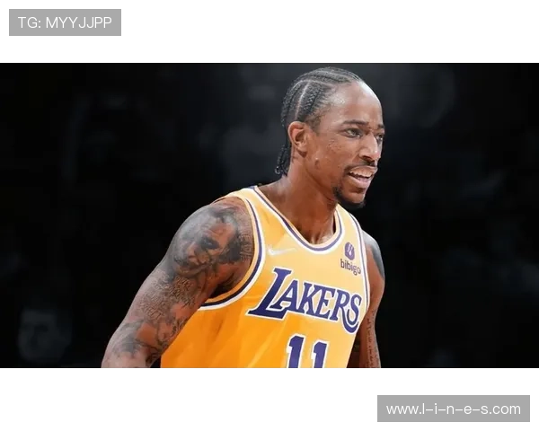 德罗赞持续单打拉开空间，抵消队友三分依赖